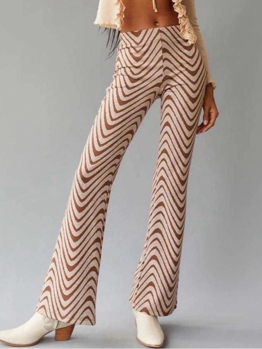 Urban Outfitters Bryn Pull On Mid Rise Flare Brown Wave Boho Pants Size S